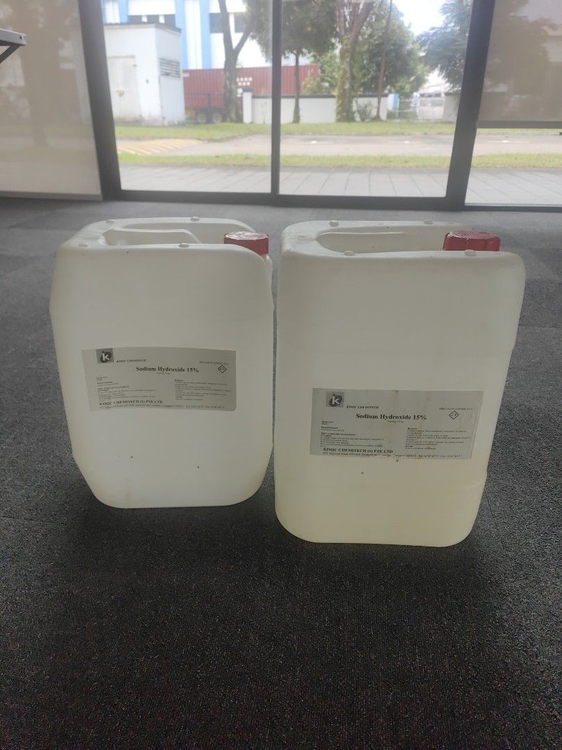 Empty 25L containers (Category: Everything Else) located in Singapore. Submitted by yayawong (Listing ID 1357855859, Image 1). Description: 2 Used 25L containers, used for Sodium Hydroxide. Selling away to clear space. Interested pls contact Dave: 91131477. Thks 1 Piece: $2 2 Piece: $3.