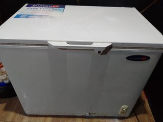 FUJIDENZO Chest Type Freezer 8 cubic feet