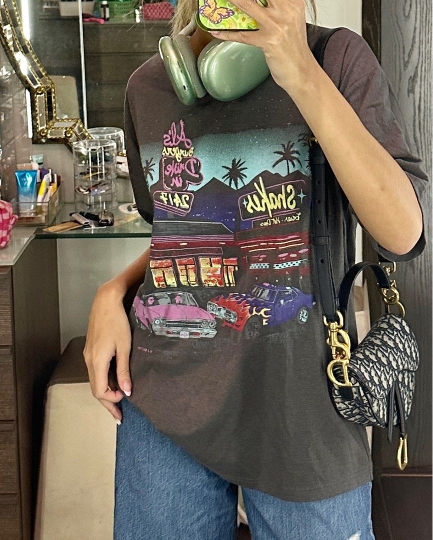 Vintage night diner oversized tee 🌙 (Category: Shirts) located in Mandaluyong City. Submitted by outofstoragewtf (Listing ID 1357943558, Image 1). Description: - RFS: too many shirts - WW is actual photo - length: 25" - oversized, size M on tag - no flaws - no additional photos.