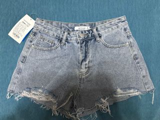 （分類：）位於 。 由 shtsht96 提交（商品編號 1357917128，圖片 1）。簡介： 。