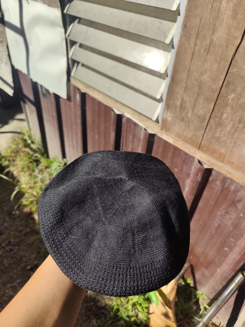 Kangol beret cap (Category: Caps & Hats) located in San Jose. Submitted by galitsabarat (Listing ID 1357782804, Image 2). Description: EXCELLENT CONDITION NO ISSUE MEDIUM SIZE UKAY SOURCE.
