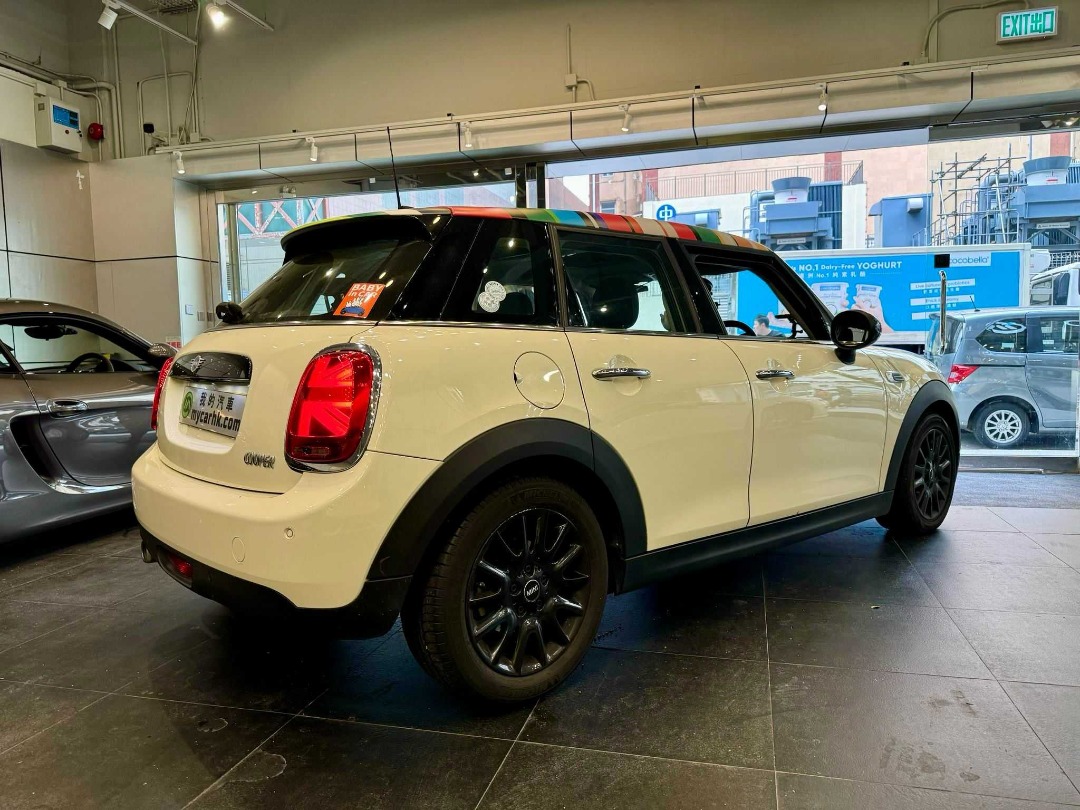 MINI Cooper Auto62866876179458114