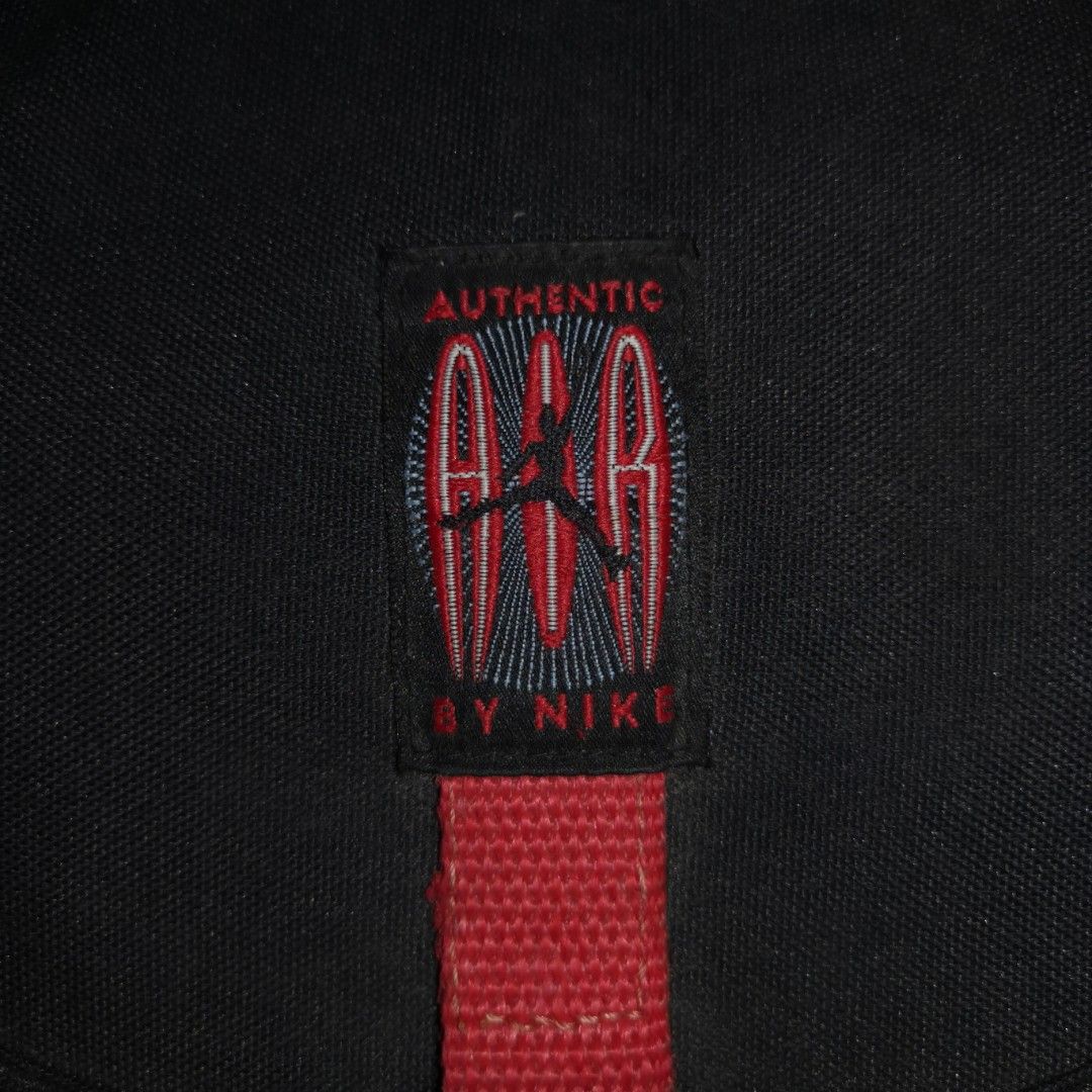 Nike x Air Jordan Backpack (Black) (Category: Backpacks) located in General Mariano Alvarez. Submitted by hundred_lives (Listing ID 1357938257, Image 2). Description: Nike x Air Jordan Backpack (Black) Authentic Original Good Condition Vintage Piece Adjustable Drawstrings Tags: bag duffle 90s adidas reebok basketball shoes adidas nike jordan puma keen.