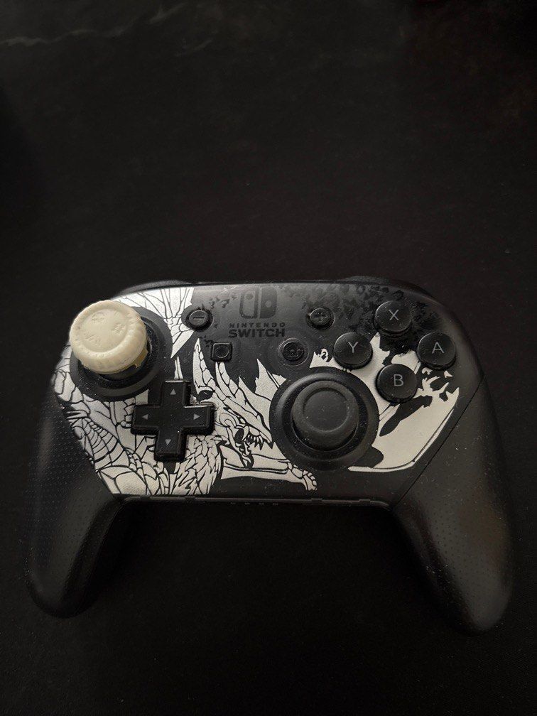 nintendo switch pro controller (Category: Controllers) located in Shah Alam. Submitted by isaacyuenn (Listing ID 1357832707, Image 1). Description: nintendo switch pro controller monster hunter .