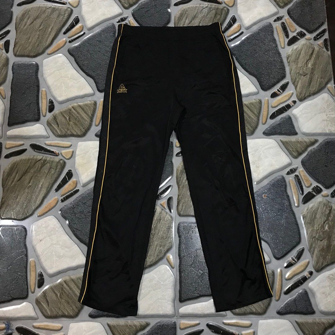 Peak Trackpants (Category: Joggers) located in Sorsogon. Submitted by jerome_ignacio (Listing ID 1357902654, Image 2). Description: Peak trackpants sidetape as new condition 28 - 33 waistline 39 length .