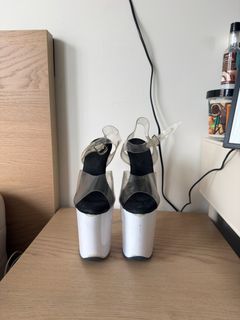 （分類：）位於 。 由 thrift.girl.shop 提交（商品編號 1357831799，圖片 1）。簡介： 。