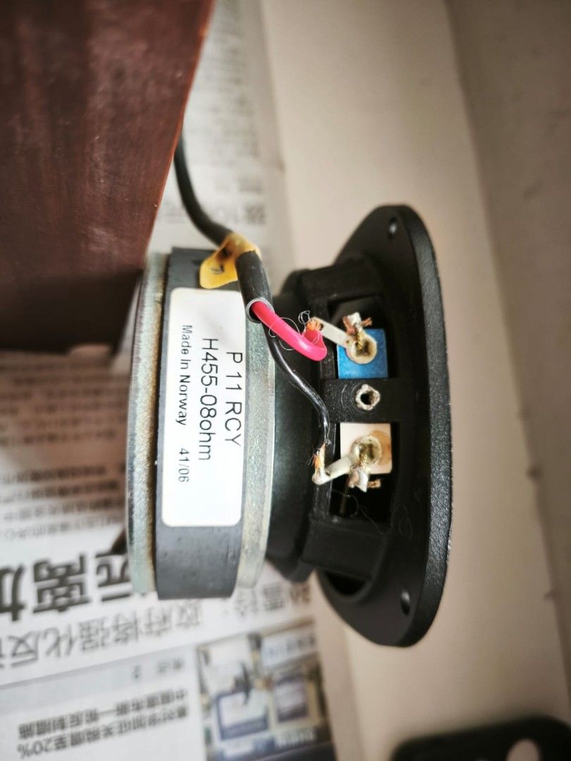 ProAc Tablett (clone) (Category: Soundbars, Speakers & Amplifiers) located in Singapore. Submitted by buffnokotan (Listing ID 1357853045, Image 4). Description: This is a DIY speaker which is a clone of the ProAc Tablett with great sound.