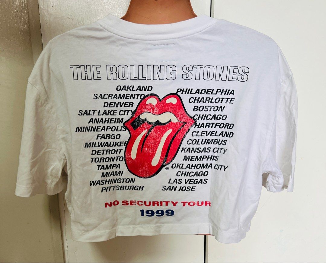 Rolling stone crop top (Category: Shirts) located in Quezon City. Submitted by mid20 (Listing ID 1357947032, Image 2). Description: Decluttering.