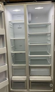Side by side refrigerator