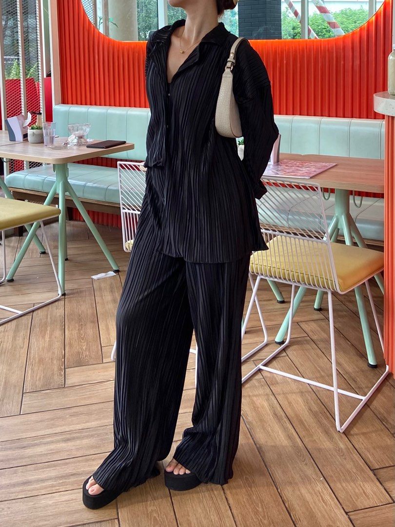 Silk pleated coordinates set [Longsleeves & Pants] (Category: Sets or Coordinates) located in Manila. Submitted by dumpcloset (Listing ID 1357833039, Image 1). Description: Free size ( oversized fit) silk pleated fabric bottom is garterized ‼️actual pics posted ship via J&T loc bulacan.