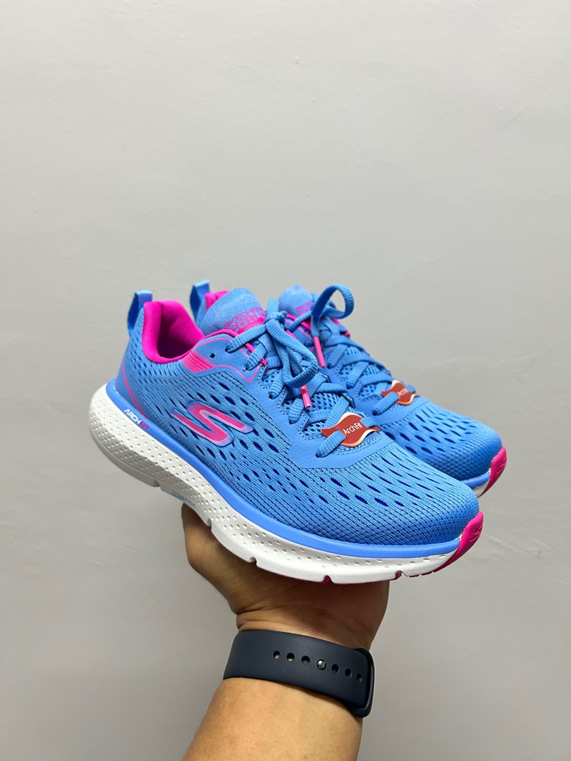 Skechers Women's Go Run Arch Fit Ride 10 Shoes Blue Size 6 B Medium US main image 1