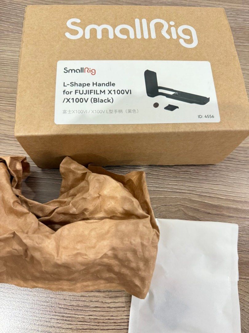 SmallRig L-Shape Handle for Fuji X100V / X100VI (Category: Camera Bags & Carriers) located in Manila. Submitted by kaecouture (Listing ID 1357931547, Image 1). Description: New!.