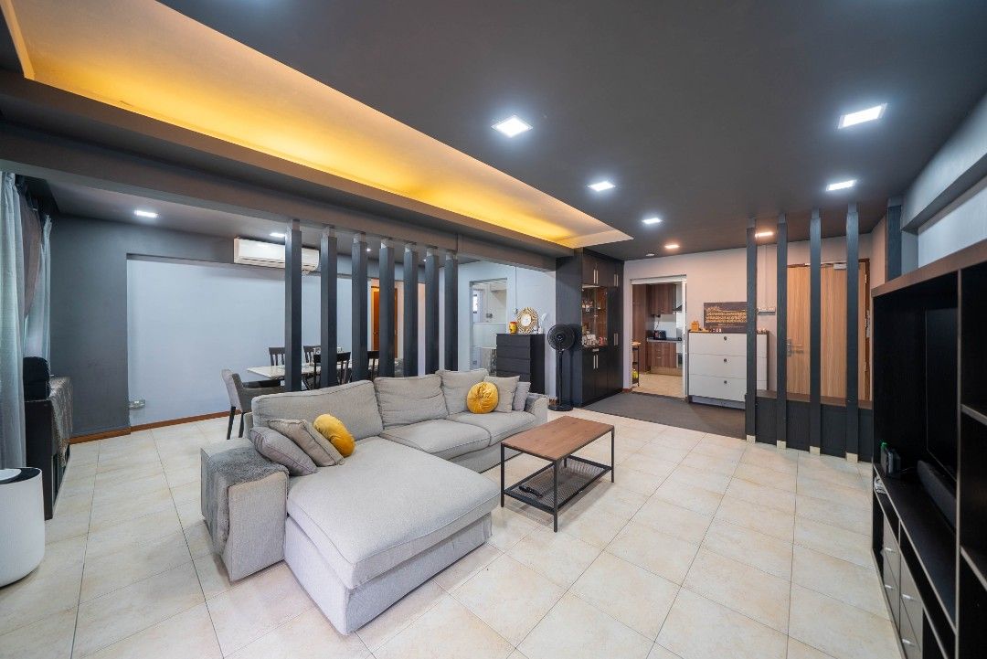SUPER CHEAP Well-Maintained Executuve Apartment For Sale! Perfect for BIG family!62863074813057111