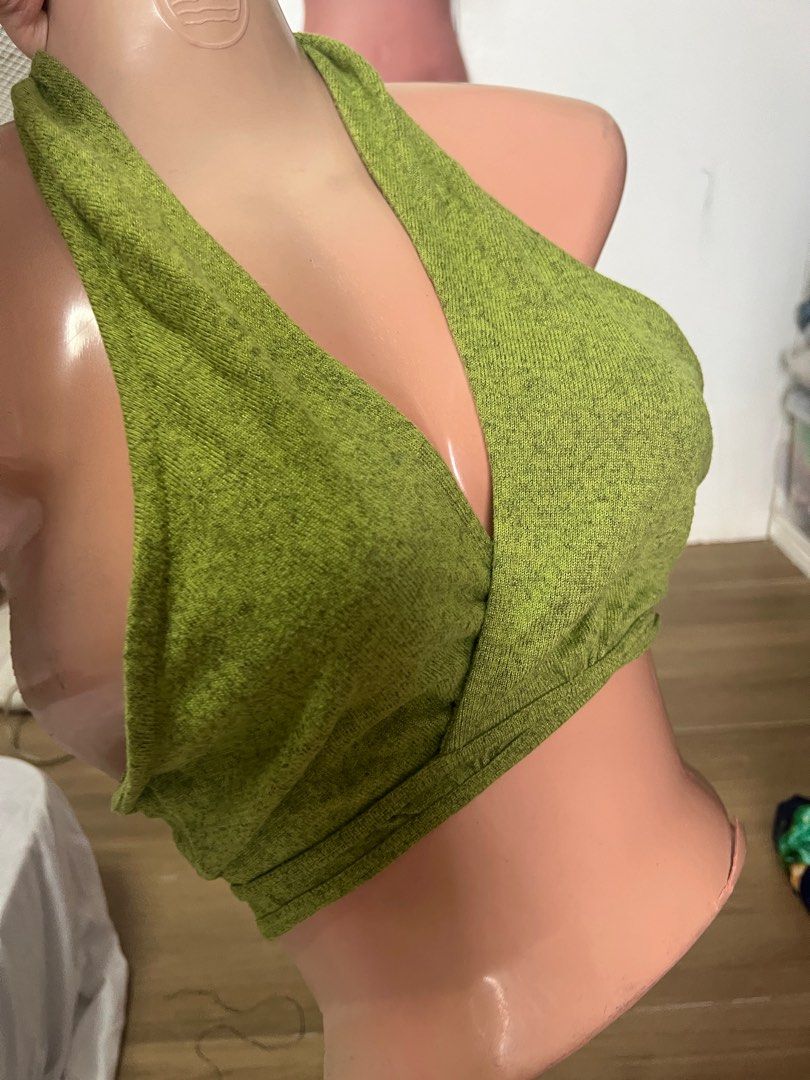 Top only super sexy (Category: Bikinis & Swimsuits) located in Quezon City. Submitted by mid20 (Listing ID 1357947178, Image 1). Description: Decluttering.