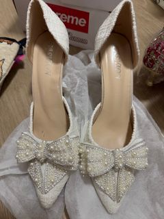 (Category: ) located in . Submitted by newcloset (Listing ID 1357946620, Image 1). Description: .