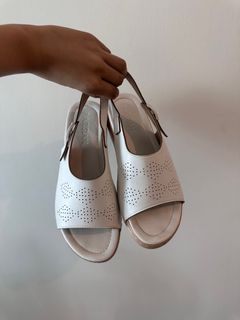 (Category: ) located in . Submitted by shopsomestufff (Listing ID 1357834545, Image 1). Description: .