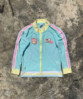 (Kategori: ) berada di . Dikirim oleh famousnthrift (ID iklan 1357173788, Gambar 1). Deskripsi: .