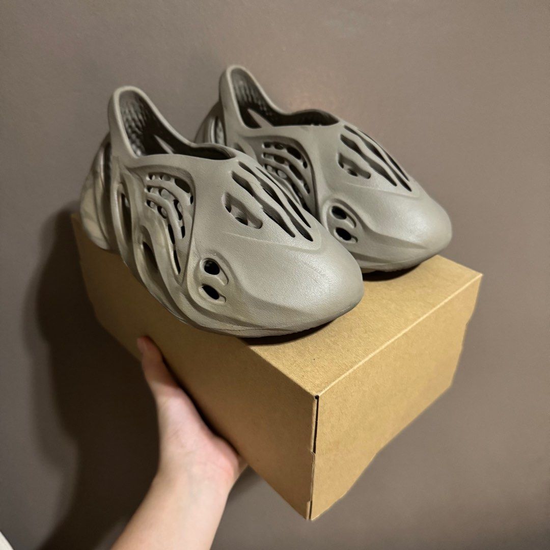 Yeezy Foam Runner (Category: Sneakers) located in Makati City. Submitted by aliceabrera (Listing ID 1357871014, Image 3). Description: Yeezy Foam Runner 5.5 but also fits Size 6 women's if your feet is slim. Used with care. Location near BGC.