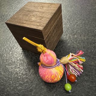 00562DB 日本前畑陶器庫山窯金祥瑞染付金彩菓子鉢, 傢俬＆家居, 廚具和