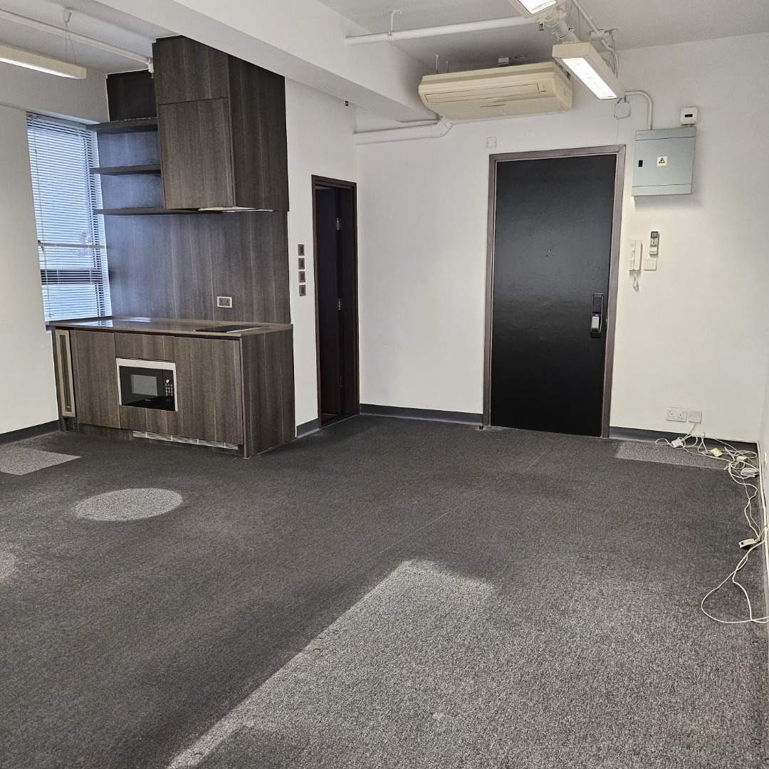 Wai Ka Commercial Centre634389321333781110