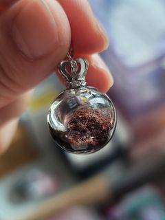 （分類：）位於 。 由 queeniekt 提交（商品編號 1358035709，圖片 1）。簡介： 。