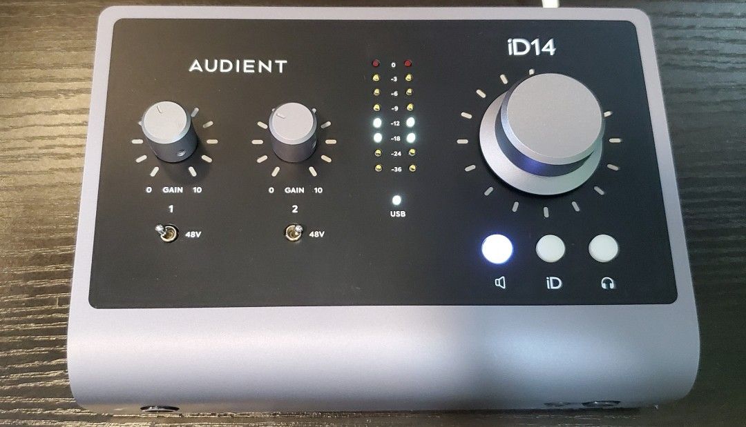 港行Audient ID14 MKII 少用95新大廠出品音質保證, 購於旺角門市