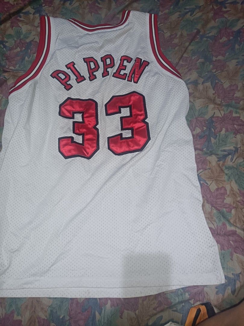 Bulls jersey Scottie Pippen authentic (Category: Activewear) located in Paranaque City. Submitted by robert122605 (Listing ID 1358014483, Image 2). Description: Authentic Nike Team jersey Scottie Pippen Bulls finals Collectors item size 44 minor issue only 1300 only.