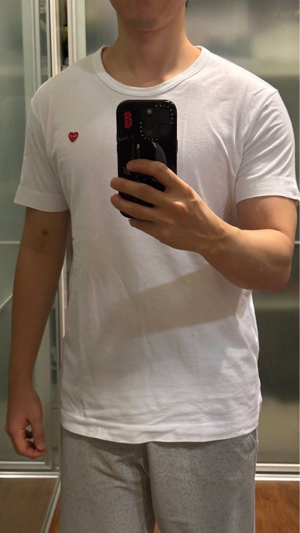 Comme Des Garçons t shirt (Category: Tshirts & Polo Shirts ) located in Mandaluyong City. Submitted by Lexphi (Listing ID 1358090040, Image 1). Description: .