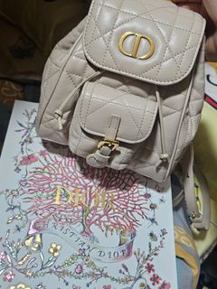 （分類：）位於 。 由 gladystmh 提交（商品編號 1358094557，圖片 1）。簡介： 。