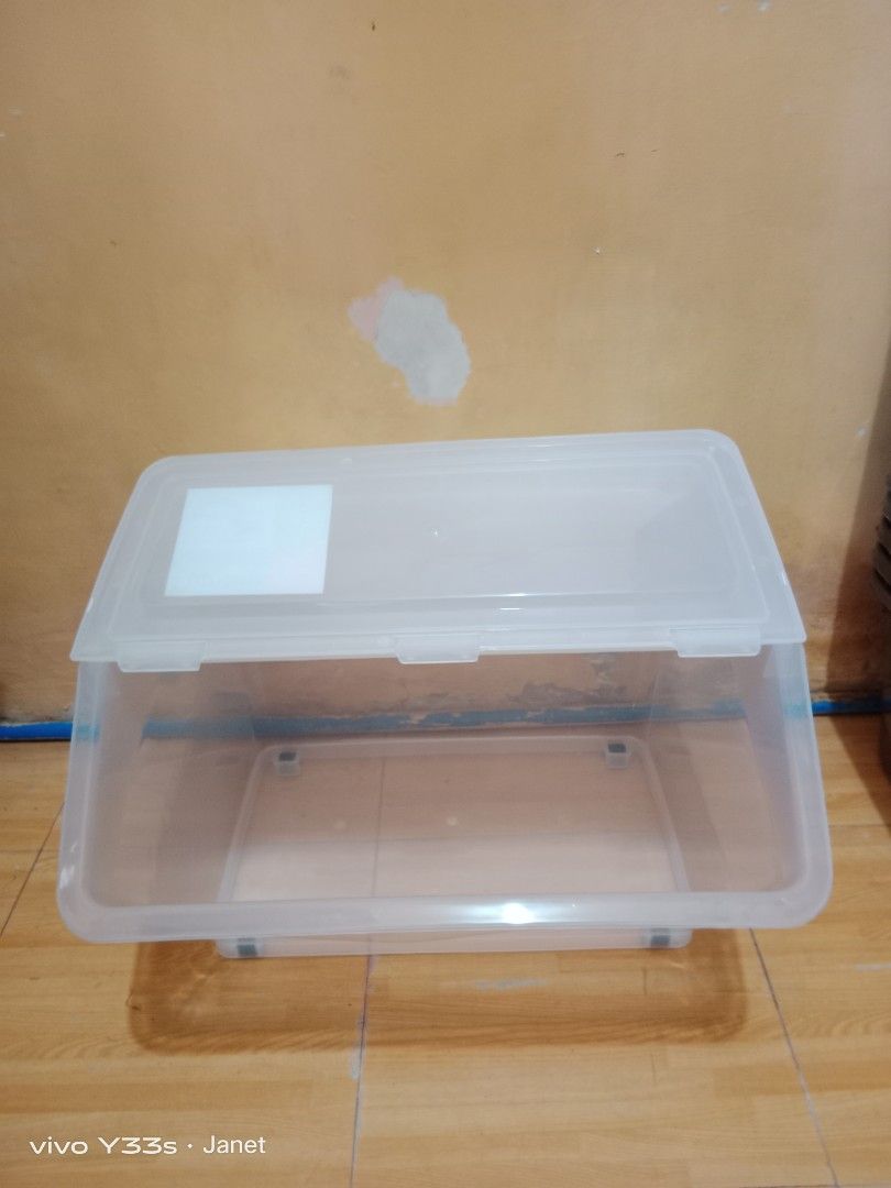 Fliptop storage box 56L (Category: Storage Boxes & Baskets) located in Caloocan City. Submitted by janeil23452 (Listing ID 1358086026, Image 3). Description: fliptop storage 56L transparent pick up/ lalamove po.