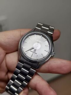 (Category: ) located in . Submitted by thethriftstore.sg (Listing ID 1357988929, Image 1). Description: .