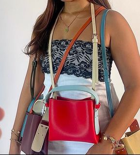 (Category: ) located in . Submitted by _shopfinderskeepers (Listing ID 1357979682, Image 1). Description: .