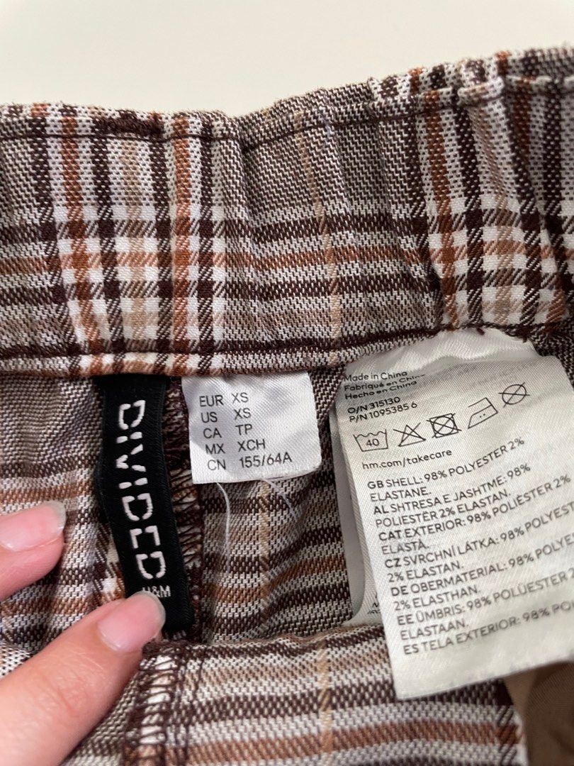 H&M Plaid Trousers (Gray/Brown) (Category: Other Bottoms) located in Manila. Submitted by kayesells_ (Listing ID 1358077504, Image 3). Description: preloved (manage your expectations) no when worn! firm price, won’t entertain lowballers mod: jnt or lalamove loc: sampaloc, manila mod: gcash or bpi.
