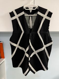 Issey Miyake Men's Pleats Vest Size 3 Fast Shipping Flat Lay62979525554817114