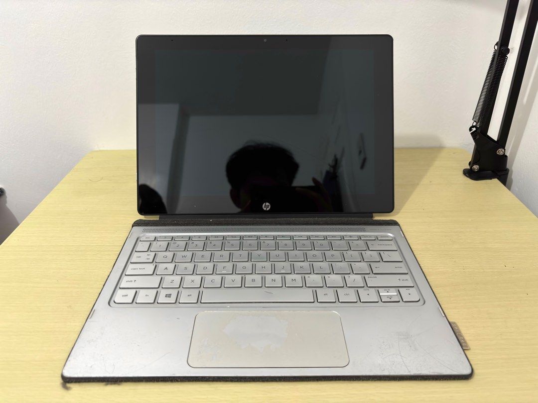 HP Spectre x2 Detachable (Category: Laptops & Notebooks) located in Imus. Submitted by relumenchristian (Listing ID 1358132356, Image 3). Description: HP Spectre x2 12-a009nr – Affordable 2-in-1 Laptop + Bonus Docking Station! Looking for a budget-friendly device for everyday use or spare parts? This HP Spectre x2 12-a009nr is a sleek and portable 2-in-1 that works great when plugged in and comes with a Type-C 5-in-1 docking station for added con
