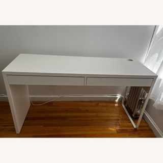(Category: ) located in . Submitted by Ghilbi (Listing ID 1358071308, Image 1). Description: .