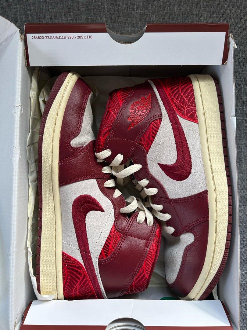 Jordan 1 Mid Tiki leaf (Category: Sneakers) located in Marikina City. Submitted by bradinal (Listing ID 1357972979, Image 1). Description: Size 8 Rfs: DELUTTERING.