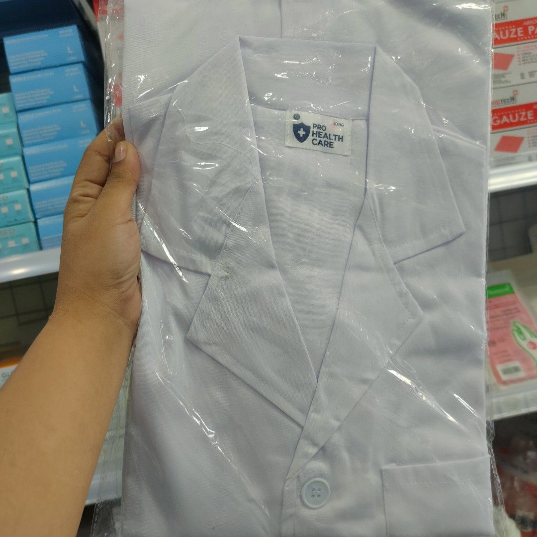LABORATORY GOWN | LAB GOWN | LAB COAT (Category: Medical Supplies & Tools) located in Quezon City. Submitted by staffmarke01383 (Listing ID 1357987912, Image 1). Description: .