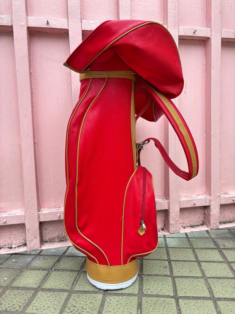 Ladies Golf Cart Bag (Red) (Category: Golf) located in Manila. Submitted by eclipse58 (Listing ID 1358010470, Image 1). Description: Women’s Golf Cart Bag (Red) ❤️ - All zippers working - No rust - No Issues (no tears or holes) - Very good condition Price: 1,150 Location: Quezon City.