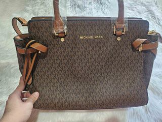 (Category: ) located in . Submitted by isaira (Listing ID 1358027843, Image 1). Description: .