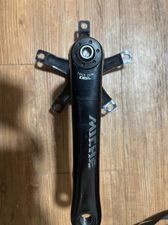 （分類：）位於 。 由 HuenTH 提交（商品編號 1358115489，圖片 1）。簡介： 。