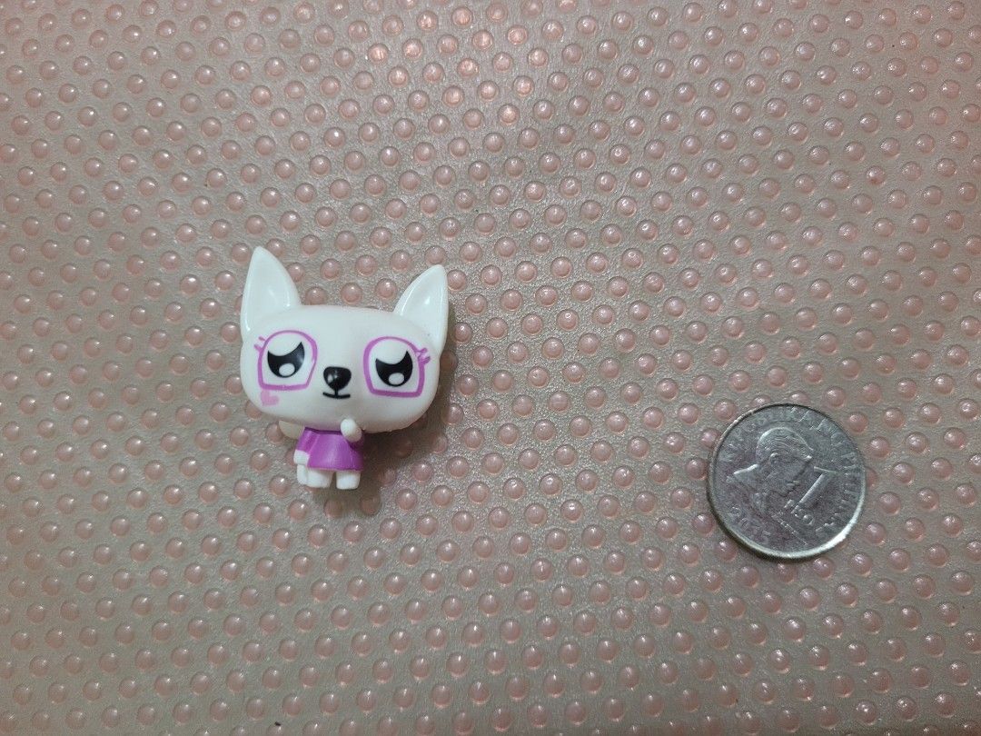 Moshi Monster figure (Category: Designer & Blind Box Toys) located in San Juan City. Submitted by kikidan (Listing ID 1358042736, Image 1). Description: ● WYSIWYG ● location: San Juan City, Metro Manila ● Manila mop: GCash (PAYO) First to pay gets the item ● mod: j&t, grab/lalamove or other SDDs (Buyer's expense).