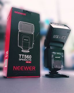 Flash Speedlite TT560 - Newer - Compatible Canon - Occasion