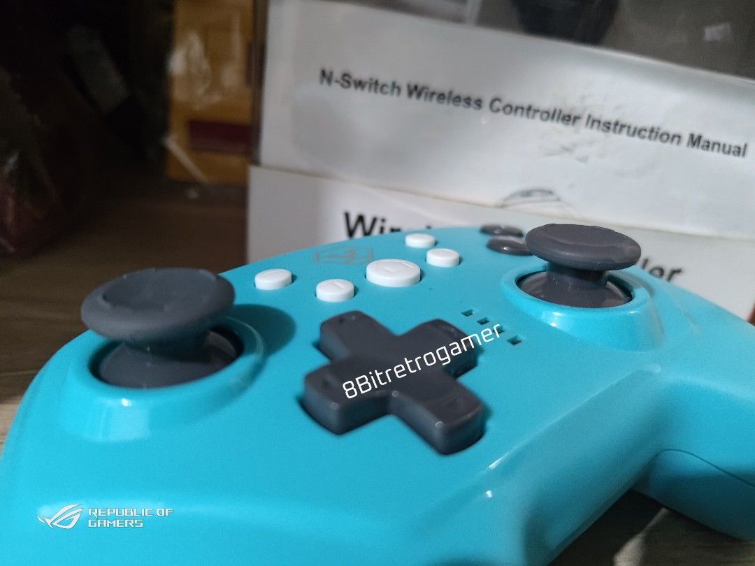 Nintendo Switch Pro Controller Aolion Brand slightly used mint condition (Category: Controllers) located in Caloocan City. Submitted by StarBoy06 (Listing ID 1357993280, Image 3). Description: For Nintendo Switch Pro Controller for Switch V1 V2 OLED ,LITE Price ₱1000 Aolion Brand Color: Teal Blue Very slightly use In mint condition Location malabon.