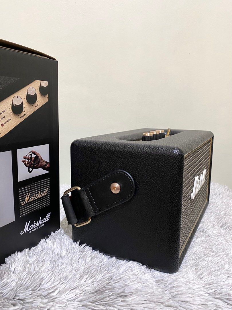 Original MARSHALL Kilburn I Portable Bluetooth Speaker, Black (Category: Portable Music Players) located in Manila. Submitted by simoonie (Listing ID 1358155103, Image 2). Description: Original Marshall Kilburn I (Killburn 1) Portable Bluetooth Speaker, store bought personally! 👍 Complete in original box; Hard to find model, current price in Amazon is USD598 or about PHP34,300 ✨ The Kilburn I is more loved compare to Kilburn II. Personally I fin