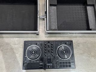 Pioneer DDJ-RB DJ Controller with Flight Case