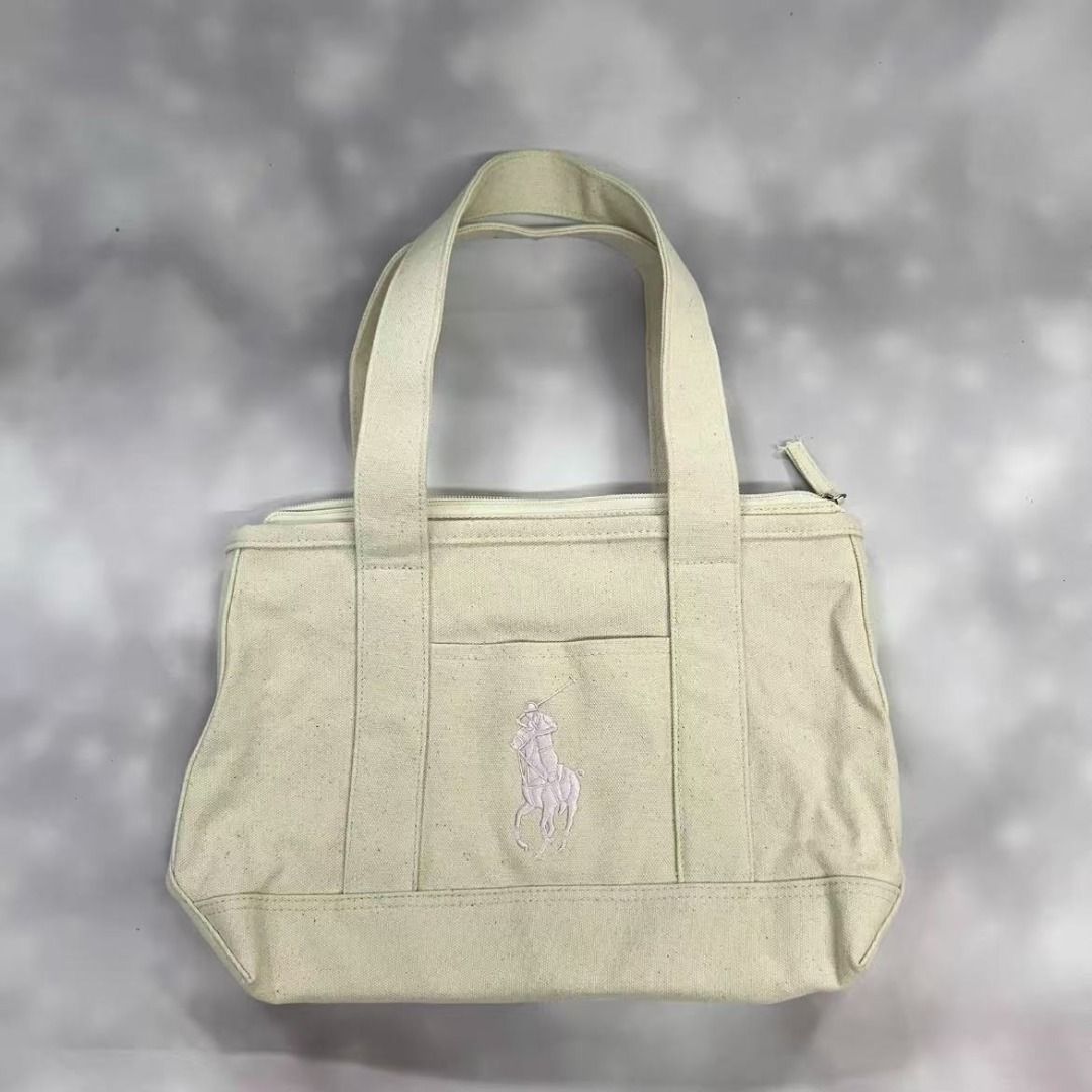 Polo Ralph Lauren Tote Bags (Category: Bags & Wallets) located in Singapore. Submitted by xlbsewpdkx82408 (Listing ID 1358063116, Image 2). Description: Size：37/33*26*12cm.