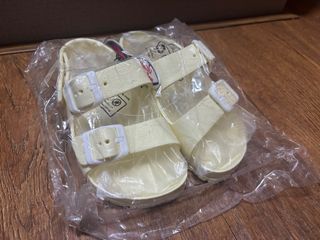 （分類：）位於 。 由 ericalsy 提交（商品編號 1358004051，圖片 1）。簡介： 。