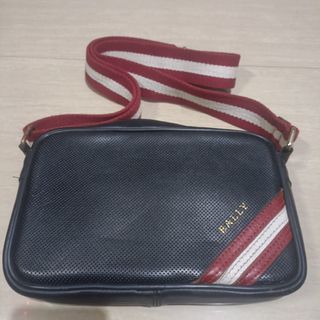 (Kategori: ) berada di . Dikirim oleh unrated.secondthrift (ID iklan 1358130693, Gambar 1). Deskripsi: .
