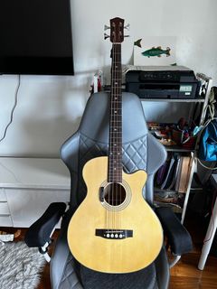 Sqoe acoustic bass guitar